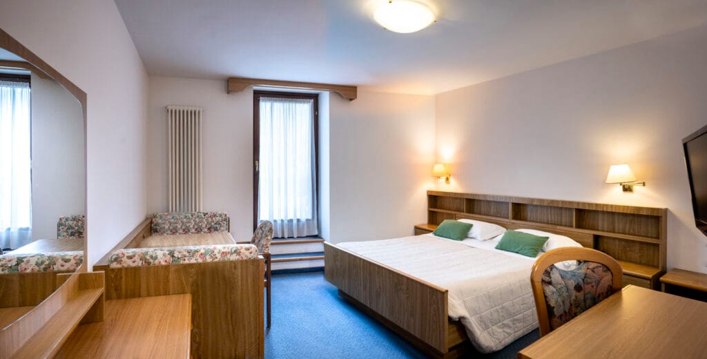 215 - standard con doivano letto e balcone 2