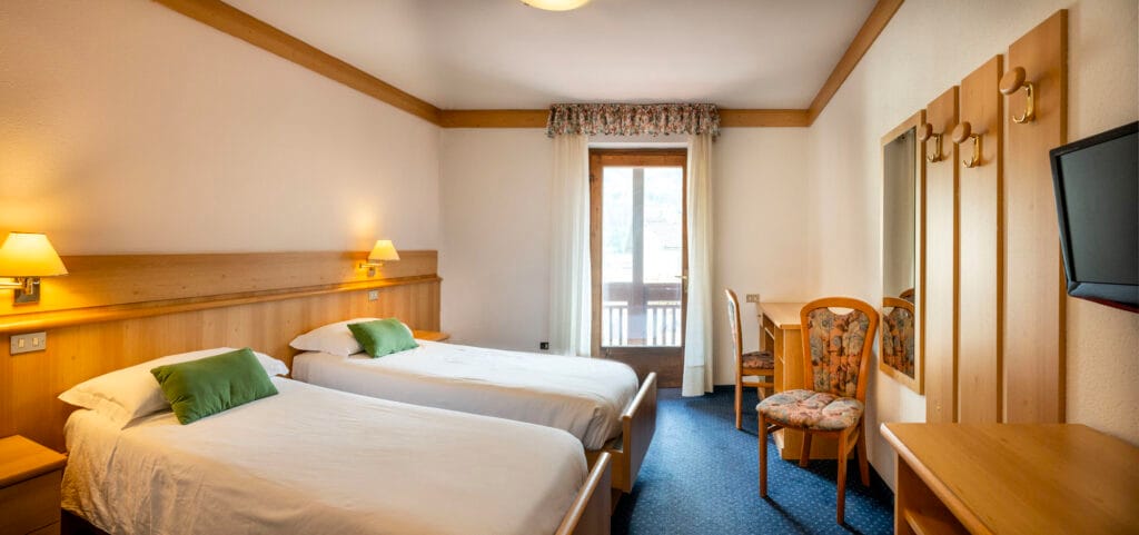 218 - economy doppia con balcone 2